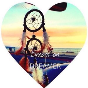 Meet your Posher, Isaaura